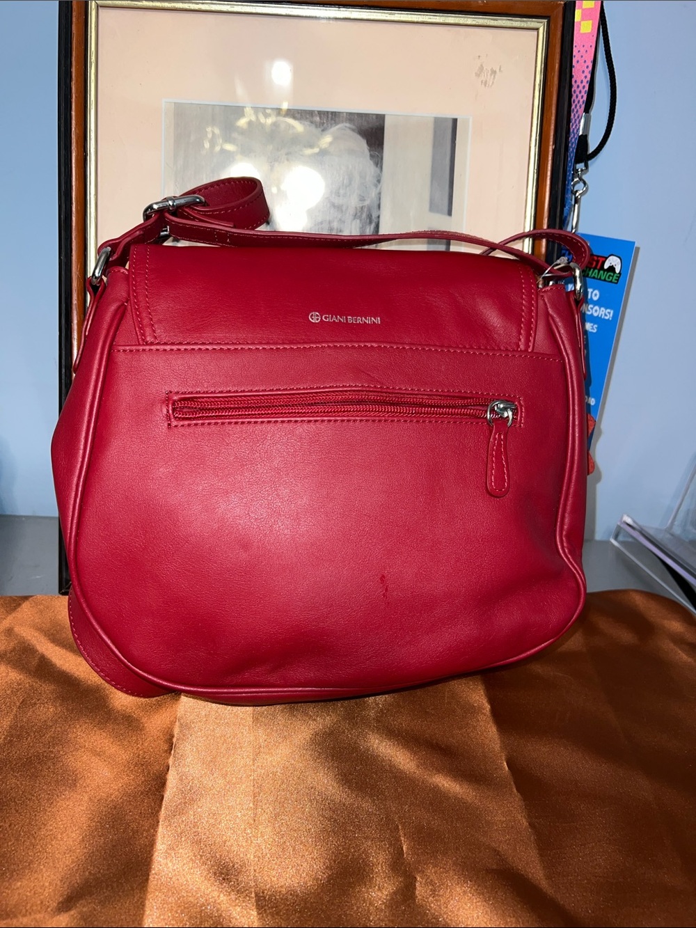 Giani Bernini Vibrant Red Crossbody Shoulder Bag - Picture 4 of 11